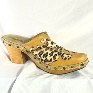 Paris Blues Y2K Leopard Print 8.5 Tan Leather Clog Heels